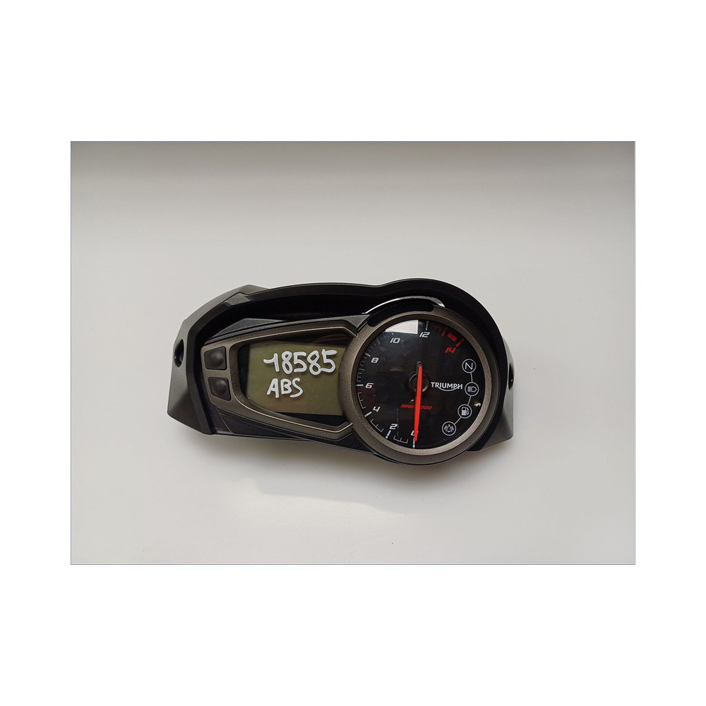 Full Instrumentation for TRIUMPH Street Triple 660 20 Original used spare parts ACCIMOTO