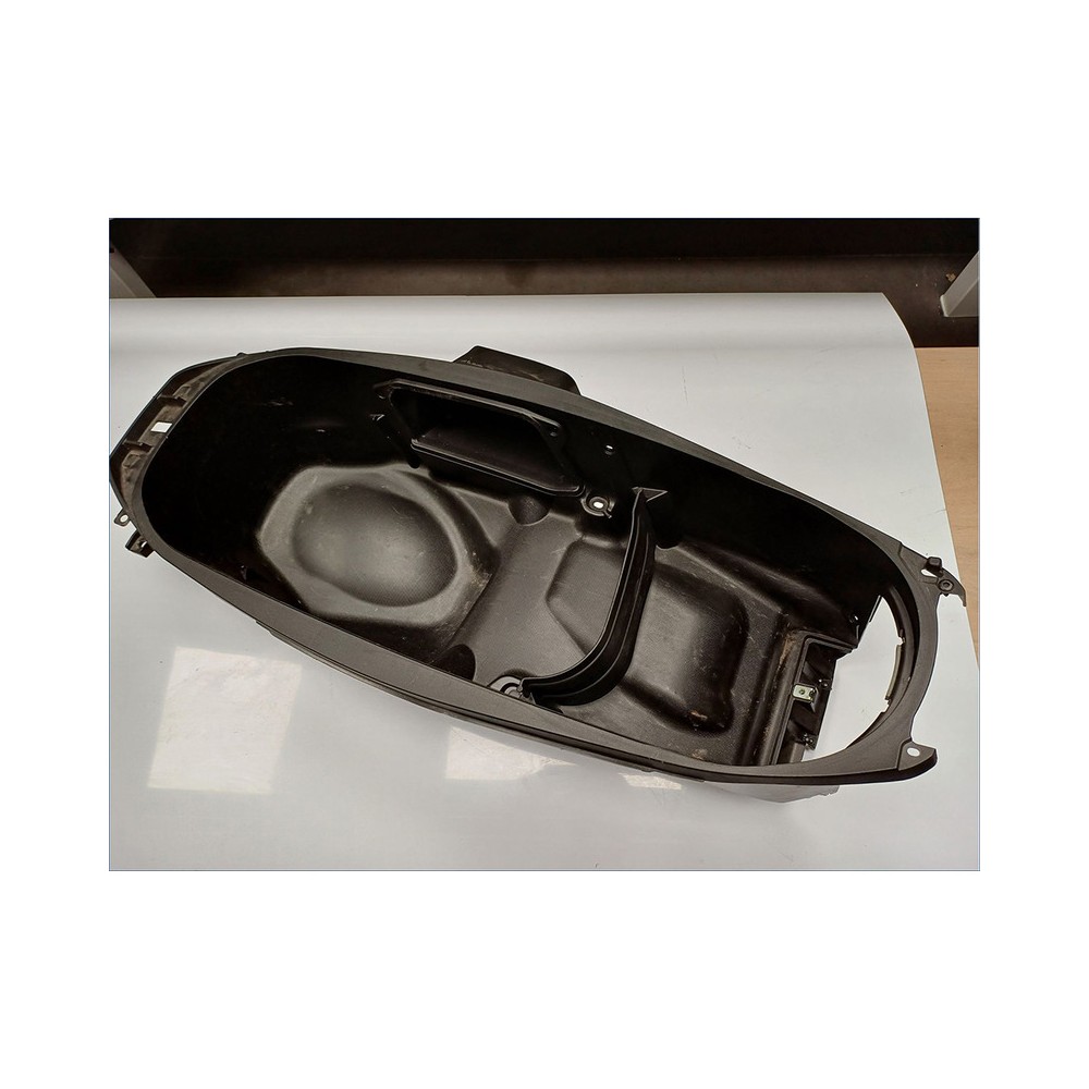 Vano Portacasco per HONDA Forza 125 21 Original gebrauchte Ersatzteile ACCIMOTO